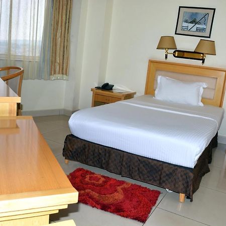 Civitas Hotel Kigali Exteriör bild