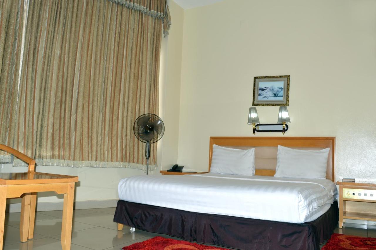 Civitas Hotel Kigali Exteriör bild